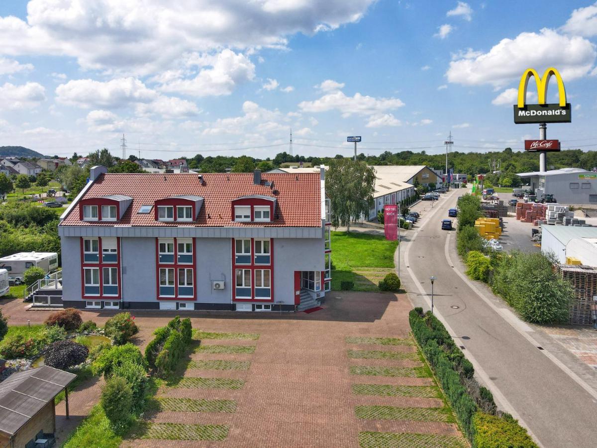 Hotel Kick Rauenberg  Ngoại thất bức ảnh