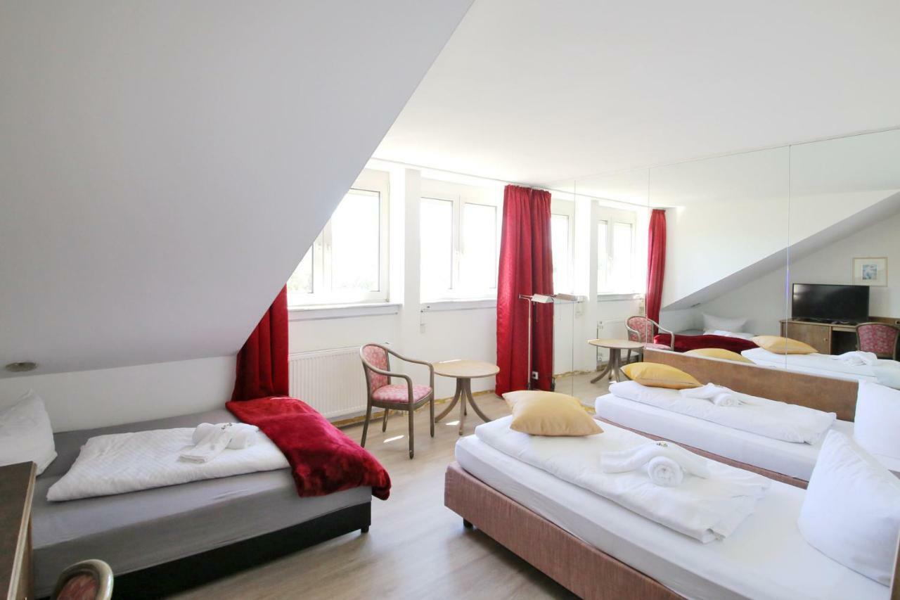 Hotel Kick Rauenberg  Ngoại thất bức ảnh
