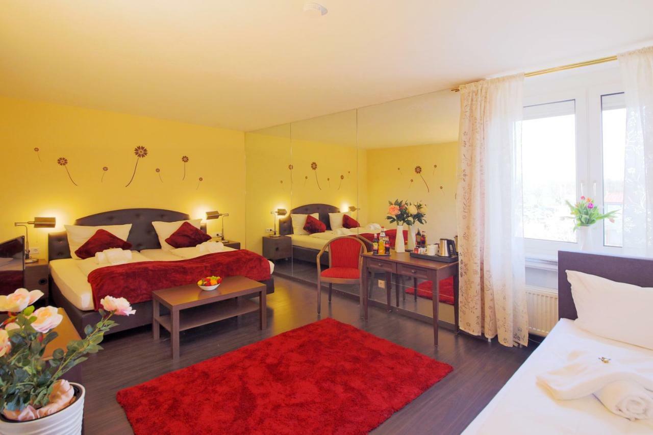 Hotel Kick Rauenberg  Ngoại thất bức ảnh